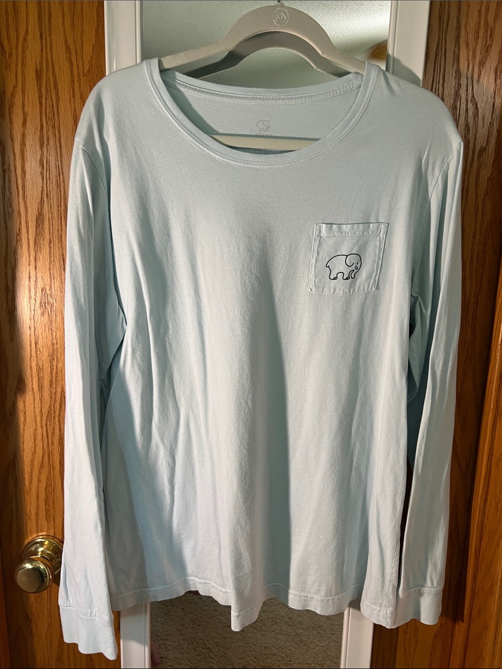 ivory ella Men's Long Sleeve Pocket Tee — Light Blue